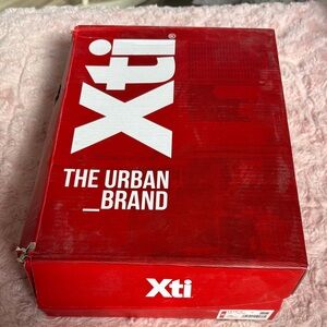 Xti Women's Red Athletic Shoes